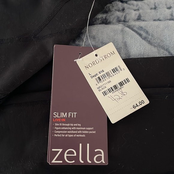 Women’s Zella Leggings - Picture 2 of 3